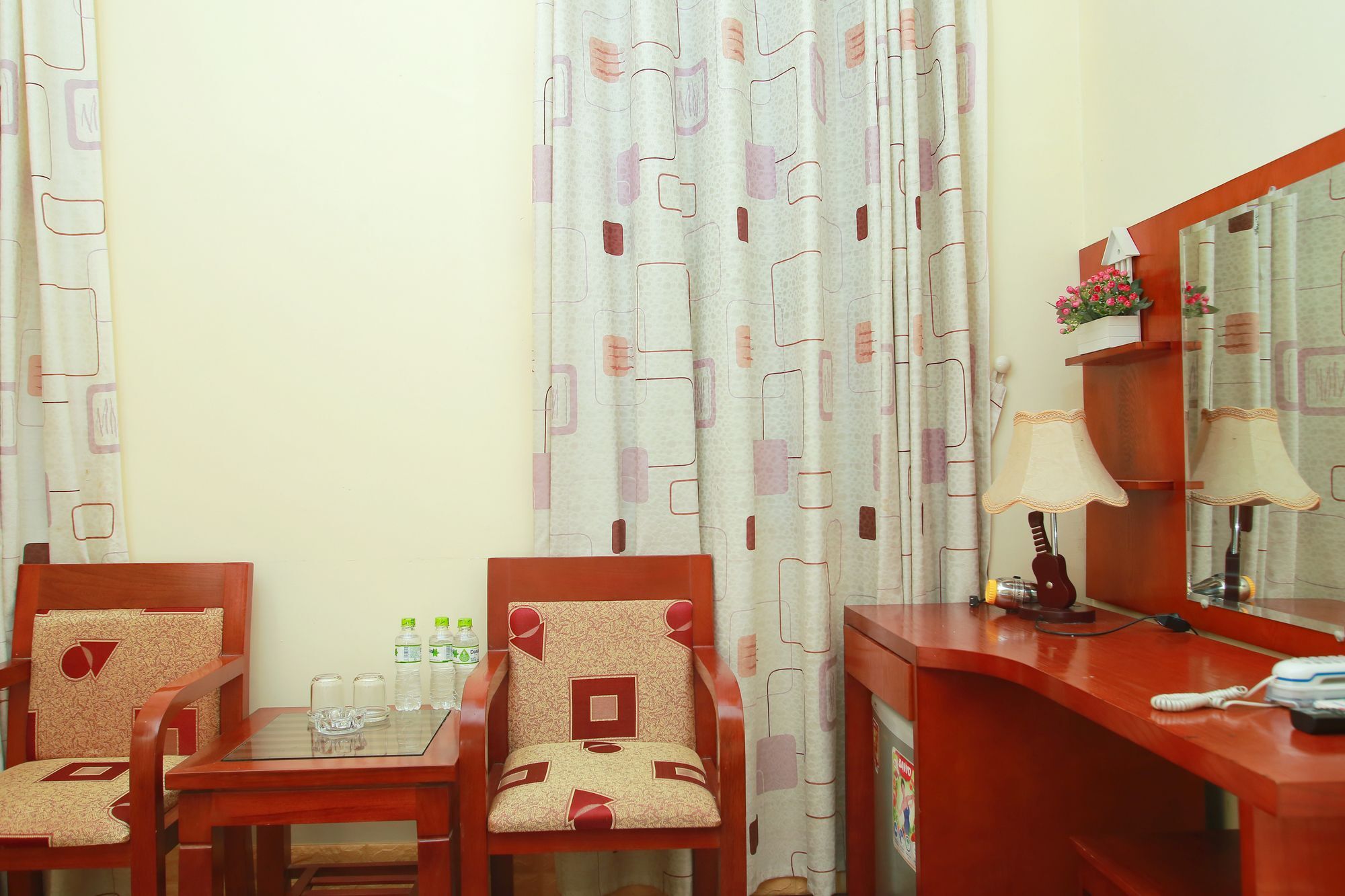 Reddoorz Near Hanoi Railway Station エクステリア 写真