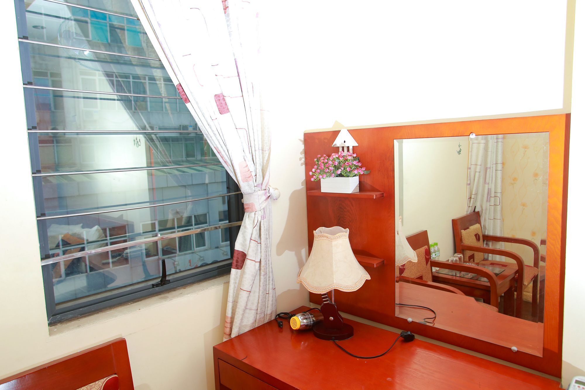 Reddoorz Near Hanoi Railway Station エクステリア 写真